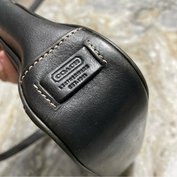 Coach Leather Baguette Bag Purse Y2K - Picture 5 of 13